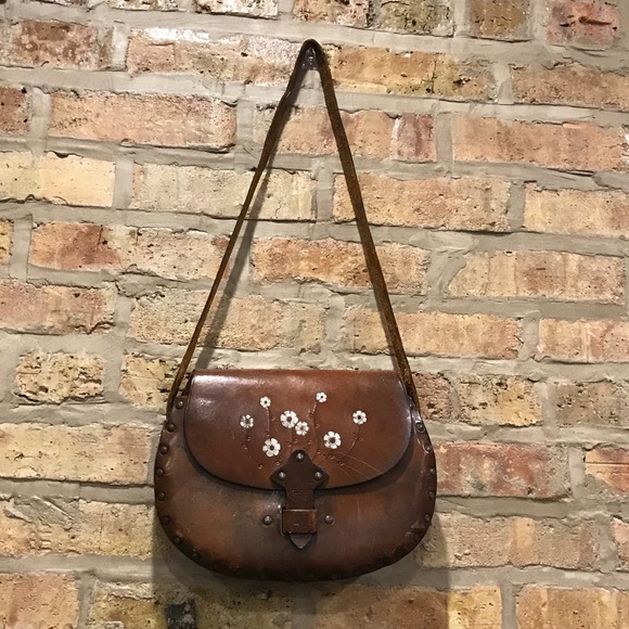 Vintage Handbags - Vintage Saddle Purse